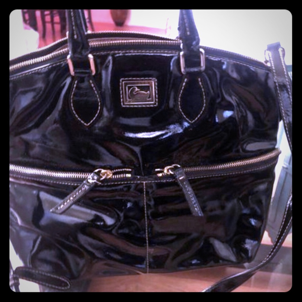 Dooney & Bourke Purse